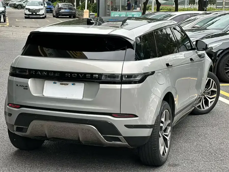 Land Rover Range Rover Aurora Range Rover Aurora 2023 Aurora L 249PS Luxury Edition 2023 — миниатюра 3