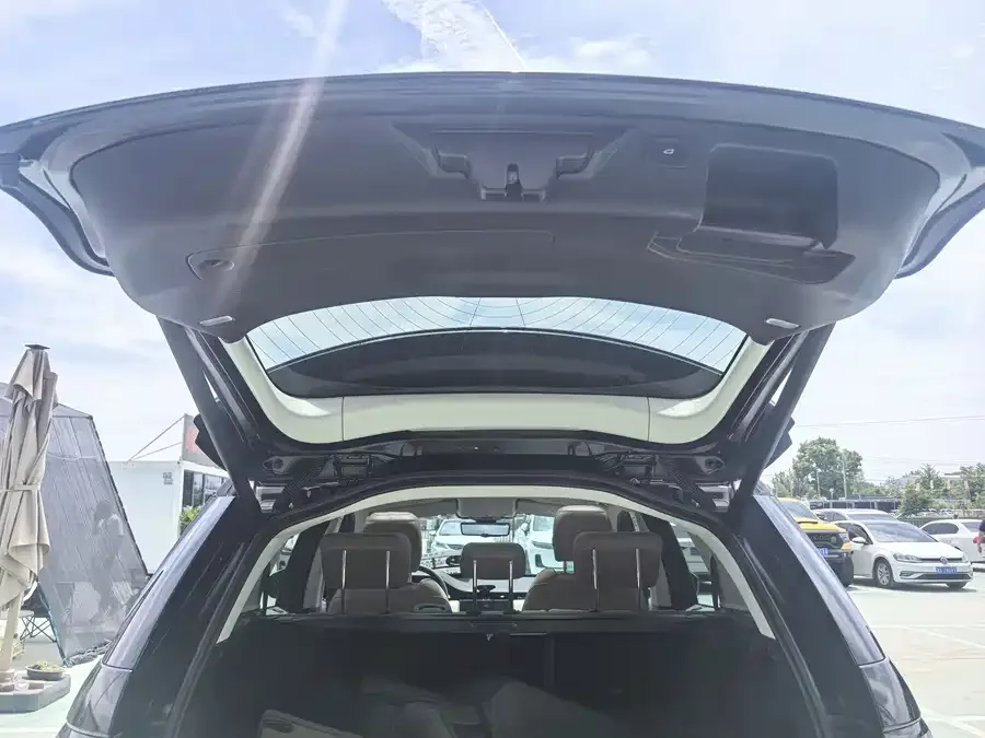 Land Rover Pre-owned Discovery Sports Discovery Sport 2024 Luxury Custom Edition 2024 — миниатюра 5
