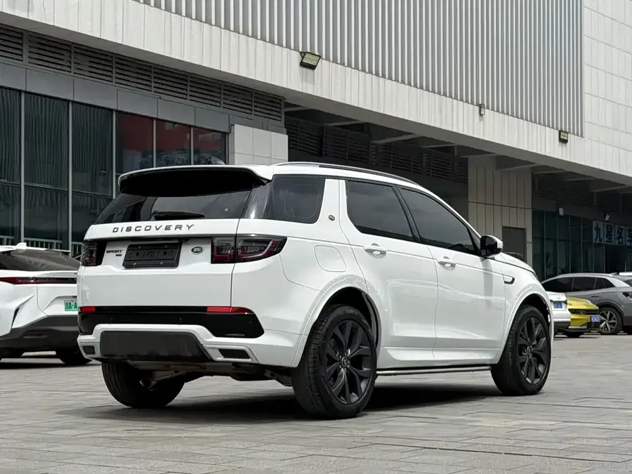 Land Rover Pre-owned Discovery Sports Discovery Sport 2023 249PS R-Dynamic SE Performance Technology Edition 2023 — миниатюра 2