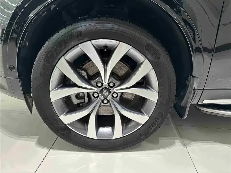 Land Rover Pre-owned Discovery Sports Discovery Sport 2024 Luxury Custom Edition 2024 — миниатюра 2