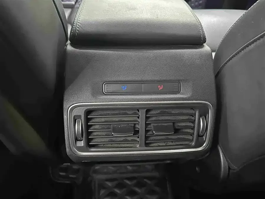 Land Rover Pre-owned Discovery Sports Discovery Sport 2024 Luxury Custom Edition 2024 — миниатюра 4