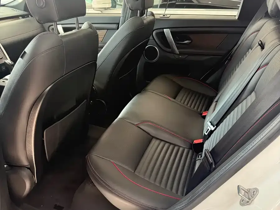 Land Rover Pre-owned Discovery Sports Discovery Sport 2021 249PS R-Dynamic SE Performance Technology Edition 5 Seaters 2022 — миниатюра 5