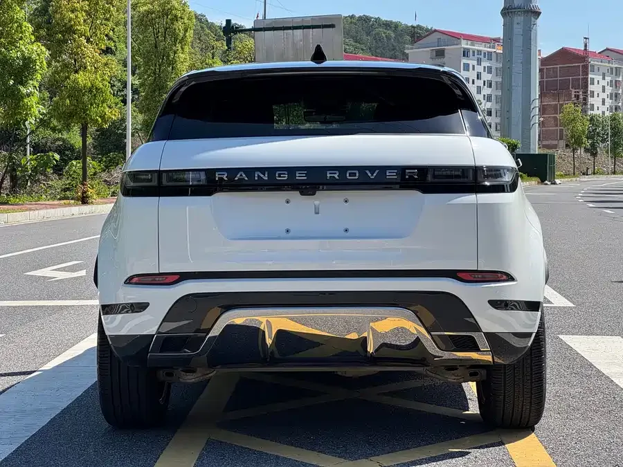 Land Rover Range Rover Aurora Range Rover Aurora 2023 Aurora L 249PS Luxury Edition 2023 — миниатюра 2