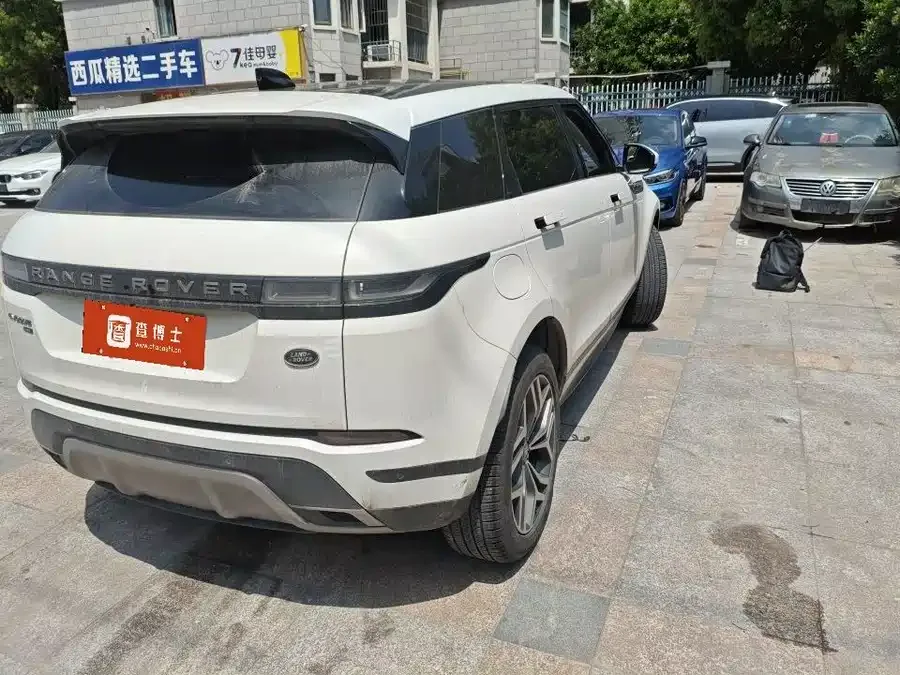 Land Rover Range Rover Aurora Range Rover Evoque 2022 facelift Evoque L 249PS R-Dynamic Deluxe Edition 2023 — миниатюра 5
