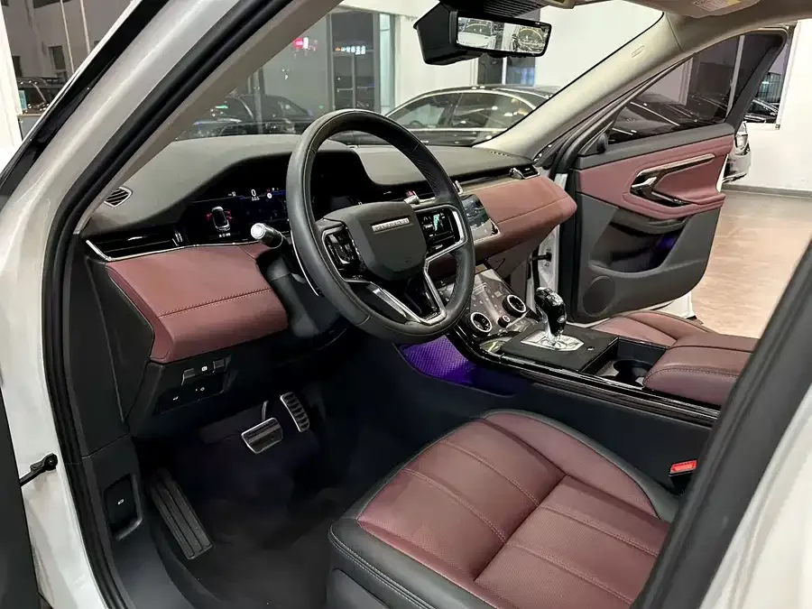 Land Rover Range Rover Aurora Range Rover Evoque 2022 facelift Evoque L 249PS R-Dynamic Deluxe Edition 2023 — миниатюра 5
