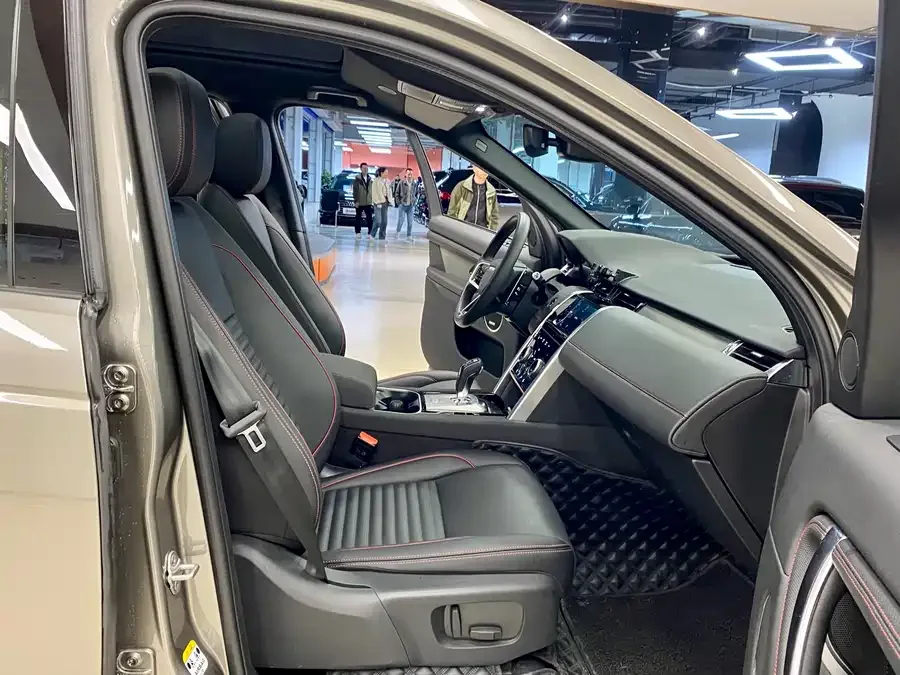 Land Rover Pre-owned Discovery Sports Discovery Sport 2022 facelift 249PS R-Dynamic S performance version 5-seater 2023 — миниатюра 4