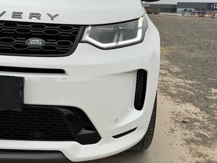 Land Rover Pre-owned Discovery Sports Discovery Sport 2022 249PS R-Dynamic SE Performance Technology Edition 5 Seaters 2022 — миниатюра 4