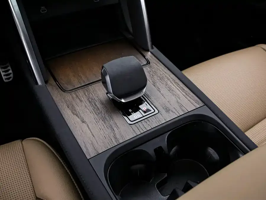 Land Rover Pre-owned Discovery Sports Discovery Sport 2024 Performance Technology Edition 2024 — миниатюра 3