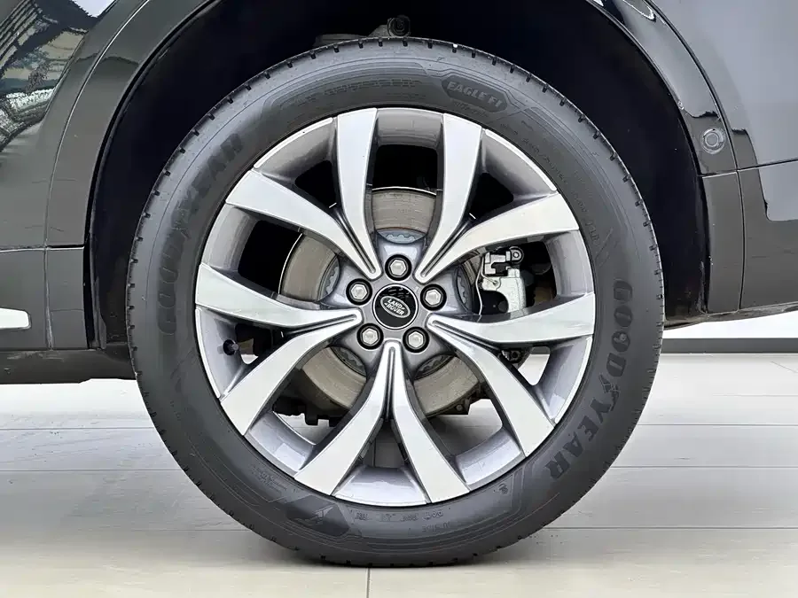 Land Rover Pre-owned Discovery Sports Discovery Sport 2024 Luxury Custom Edition 2024 — миниатюра 5