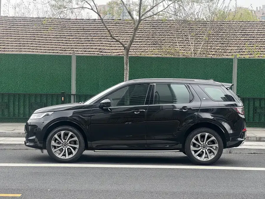 Land Rover Pre-owned Discovery Sports Discovery Sport 2022 facelift 249PS Metropolitan Edition 2023 — миниатюра 2