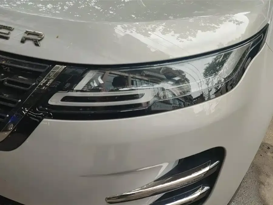 Land Rover Range Rover Aurora 2024 Range Rover Evoque L SE Yuguang Honor Edition 2024 — миниатюра 5
