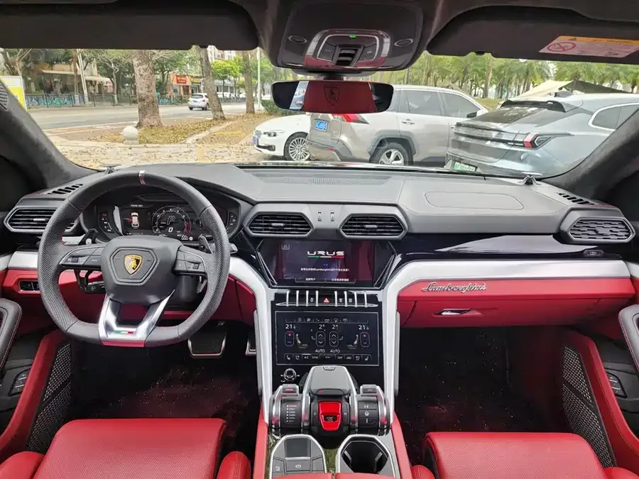 Lamborghini Urus Urus 2021 4.0T V8 2022 — миниатюра 2