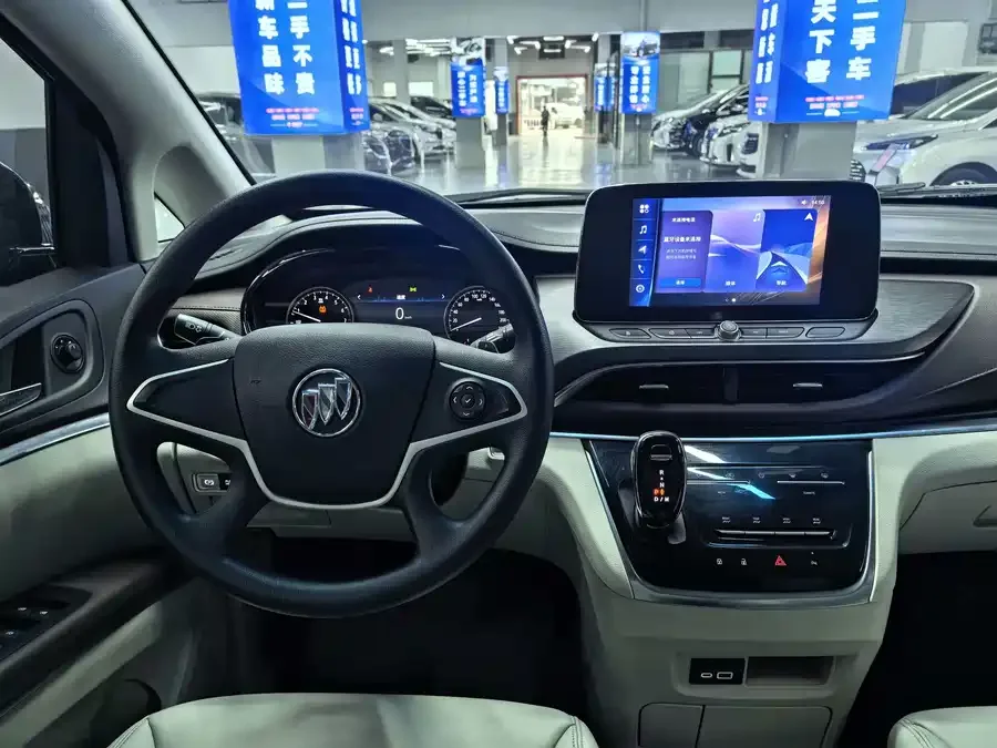 Buick GL8 2023 Land Business Class Comfort Edition 2023 — миниатюра 4