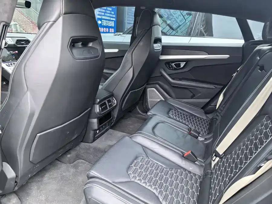Lamborghini Urus Urus 2021 4.0T V8 2023 — миниатюра 2