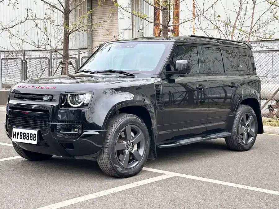 Land Rover guard 2022