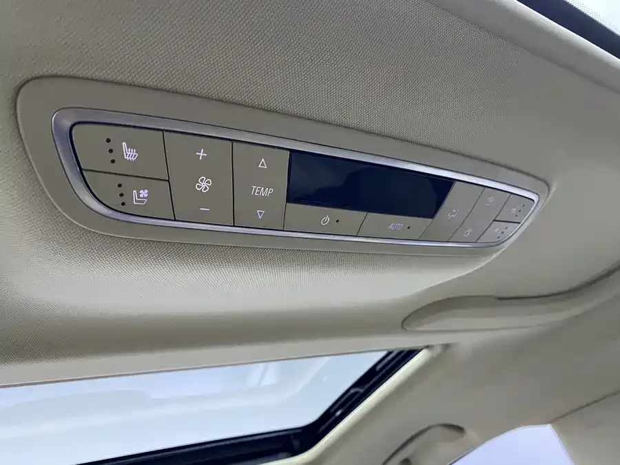 Buick GL8 2023 ES Lu Zun Luxury Edition 2024 — миниатюра 3