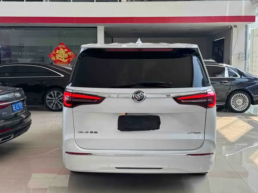Buick GL8 2023 ES Lu Zun Comfort Edition 2023 — миниатюра 2