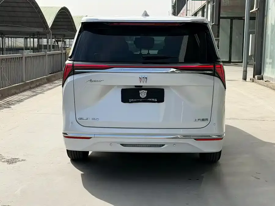 Buick GL8 2025 Lu Zun Zhixiang Edition 2025 — миниатюра 2