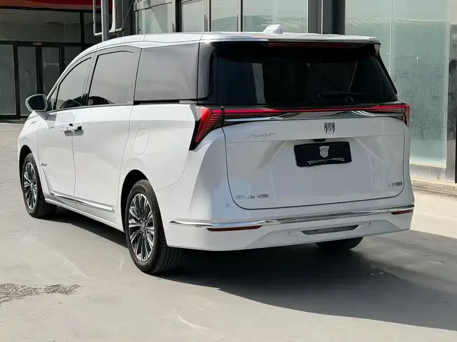 Buick GL8 2025 Lu Zun Zhixiang Edition 2025 — миниатюра 4