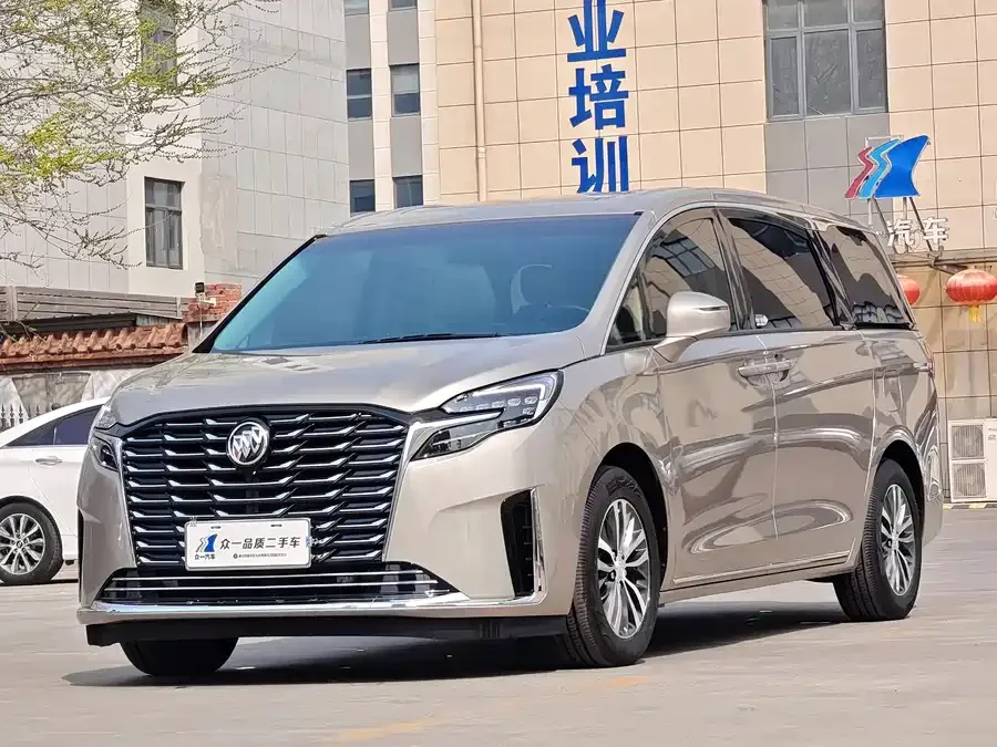 Buick GL8 2023 ES Lu Zun Comfort Edition 2024 — фото 1, купить с доставкой в Москву