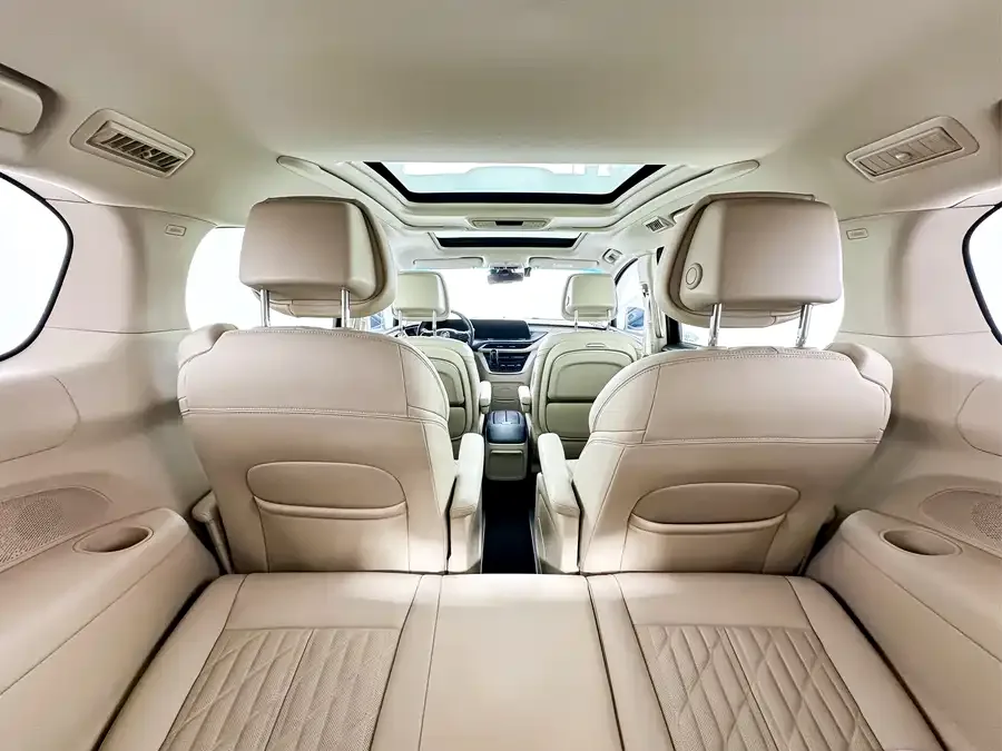 Buick GL8 2022 ES Lu Zun 653T Luxury Edition 2023 — миниатюра 3