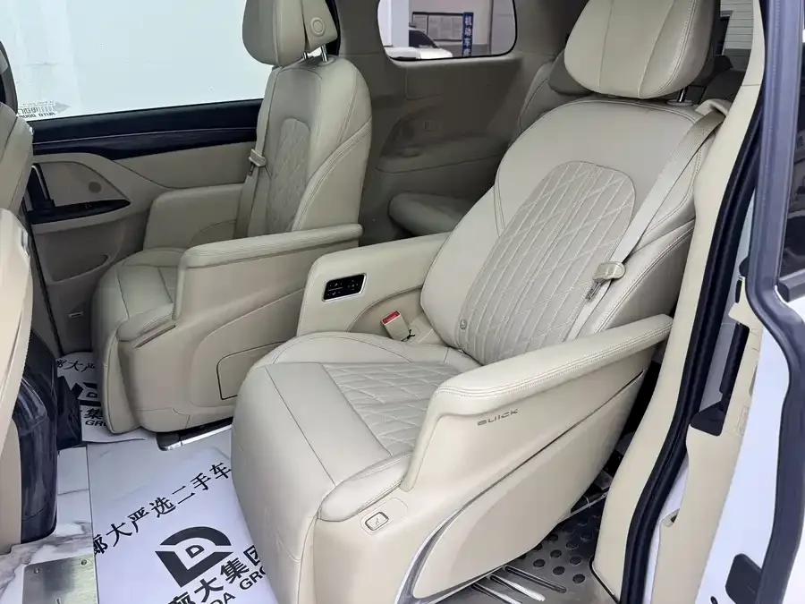 Buick GL8 2023 ES Lu Zun Flagship Model 2022 — миниатюра 5