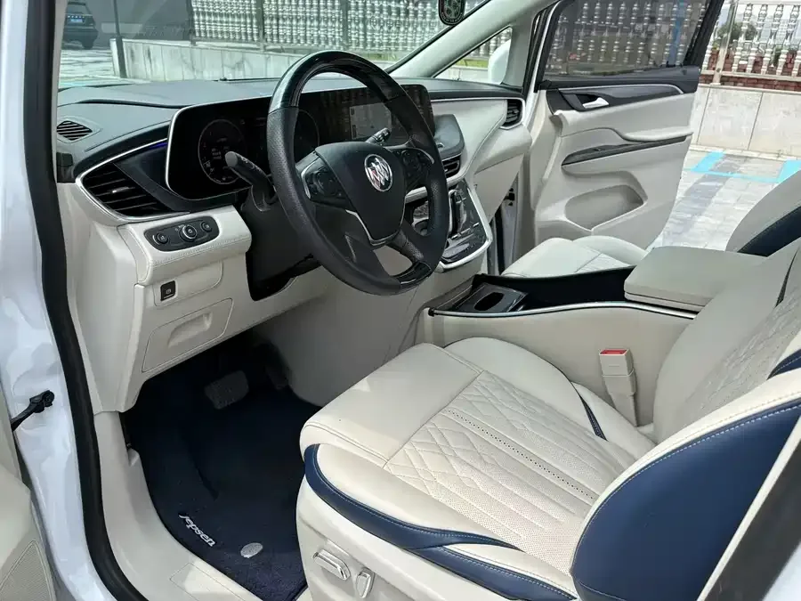 Buick GL8 2023 ES Lu Zun Premium Edition 2023 — миниатюра 2