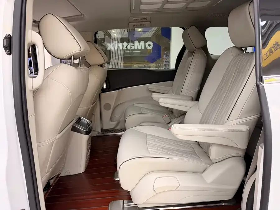 Buick GL8 2022 Land Business Class 652T Luxury Edition 2022 — миниатюра 3