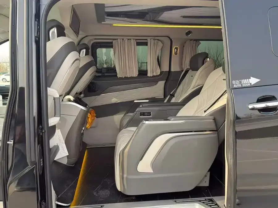 Ford Tourneo Tourio 2023 2.0T Automatic Enjoy Edition 2024 — миниатюра 3