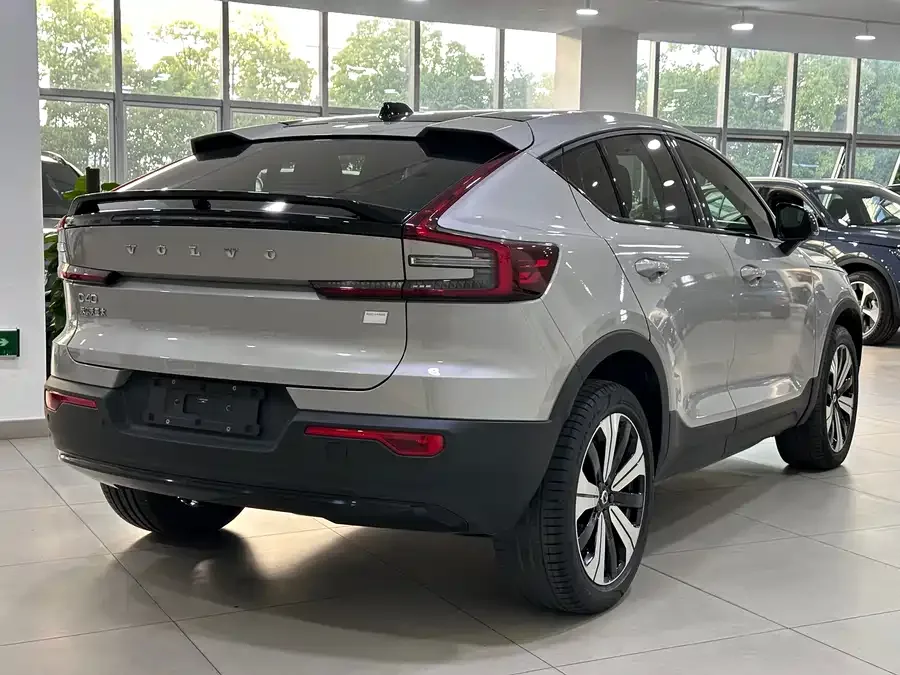 Volvo C40 2023 Long Range Edition 2023 — миниатюра 2
