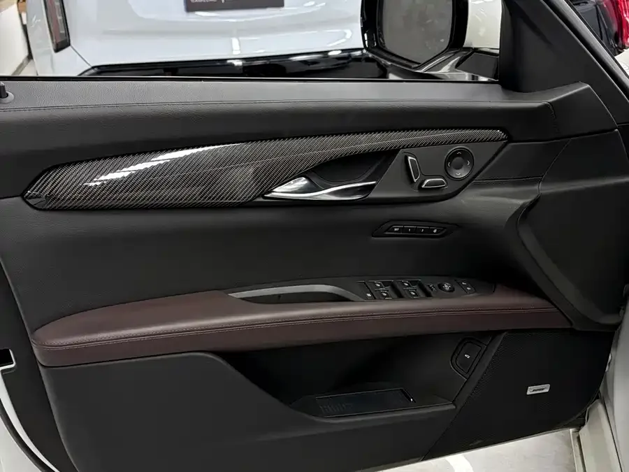 Cadillac CT6 2022 28T Premium Model 2022 — миниатюра 4