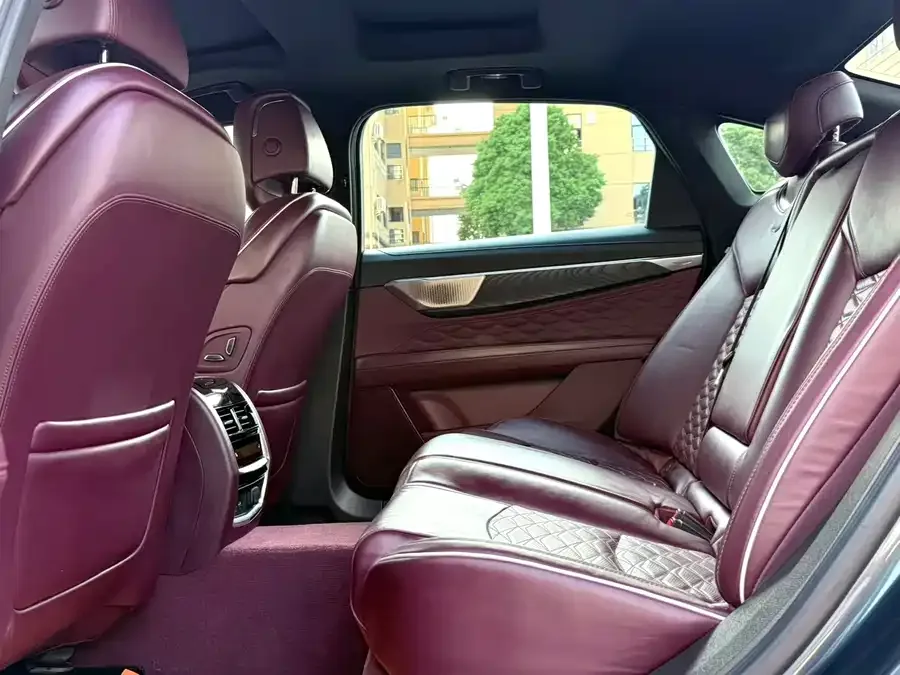 Cadillac CT6 2023 28T Platinum 2023 — миниатюра 2