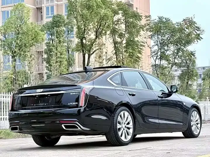 Cadillac CT6 2023 28T Platinum 2023 — миниатюра 3