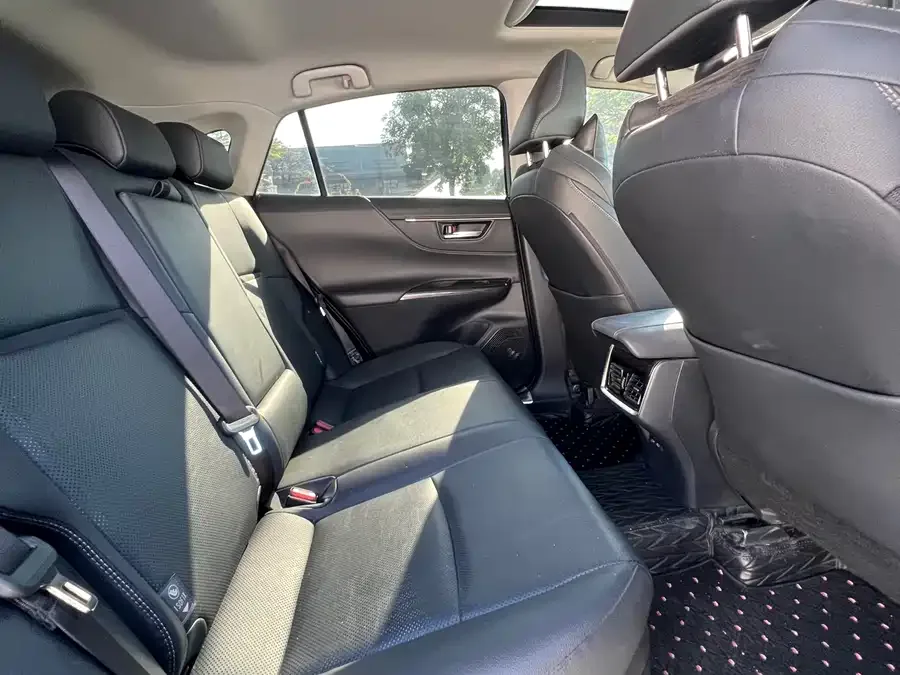 Toyota Venza Venza 2023 2.5L Intelligent Electric Hybrid Dual Engine 2WD Premium Edition 2024 — миниатюра 3