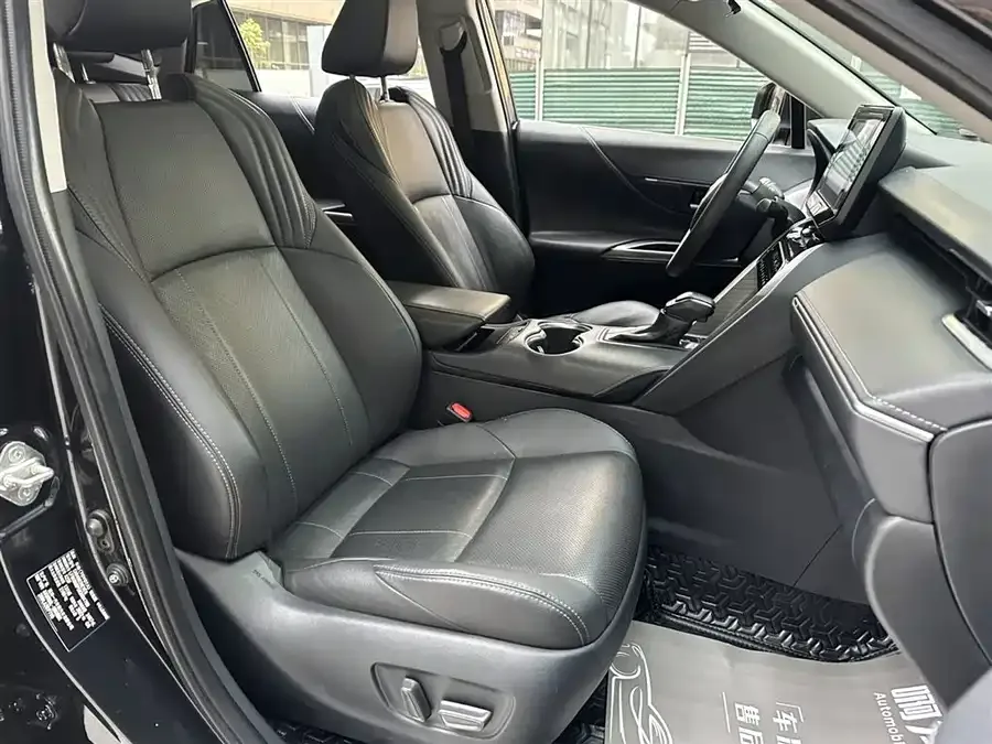 Toyota Lingfang HARRIER Lingfang Harrier 2022 Dual Engine 2.5L CVT 2WD Luxury Edition 2023 — миниатюра 3