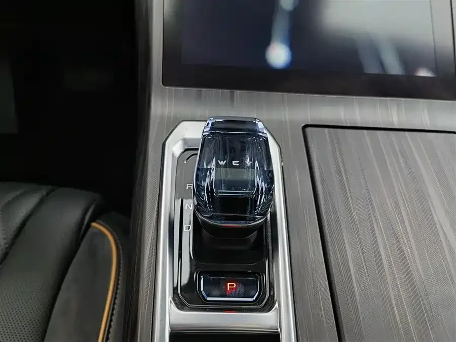 WEY Latte DHT-PHEV Weipai Latte DHT-PHEV 2022 1.5T 4WD Super Cup 2022 — миниатюра 4