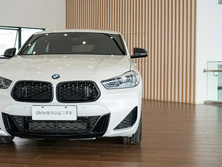 BMW X2 2021 sDrive25i Exclusive M Sport Package 2022 — миниатюра 3