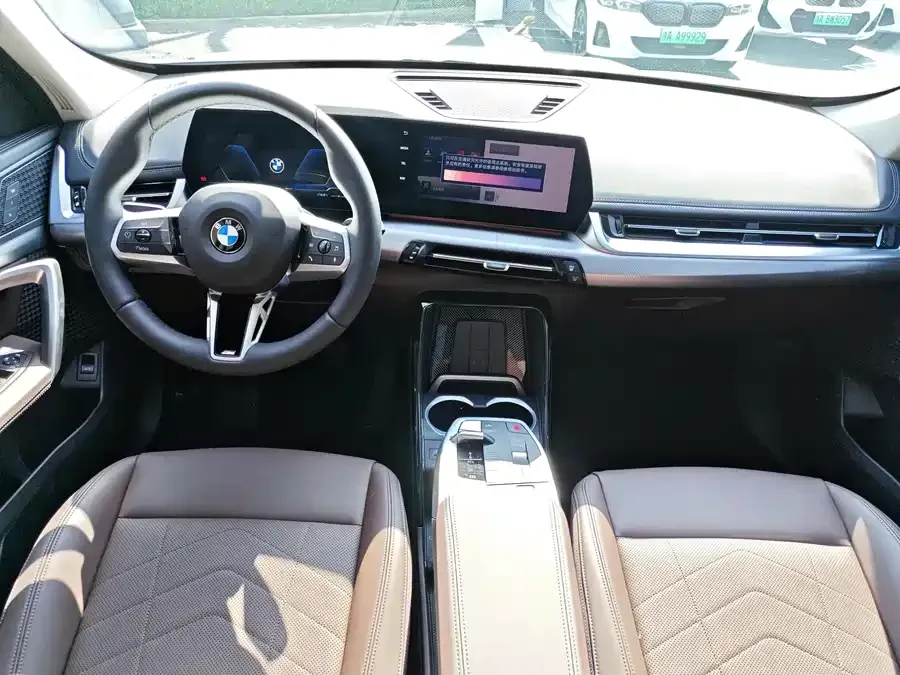 BMW X1 2024 sDrive25Li M Sport Package 2025 — миниатюра 5