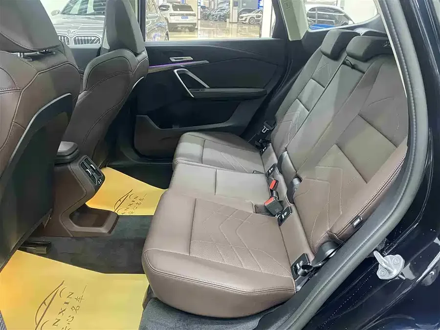 BMW X1 2025 sDrive25Li M Sport Package 2025 — миниатюра 3