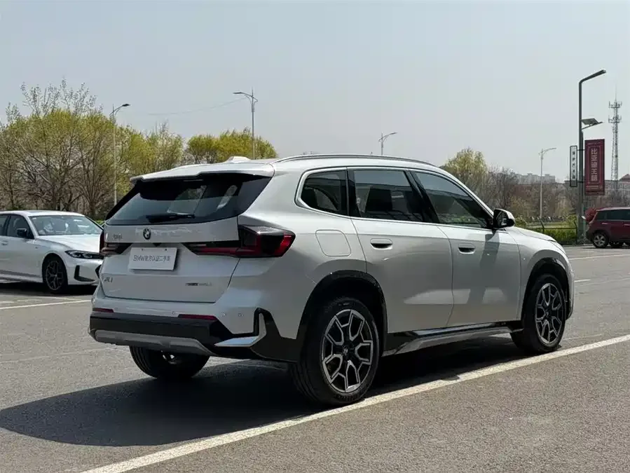 BMW X1 2025 sDrive25Li X Design Package 2025 — миниатюра 5