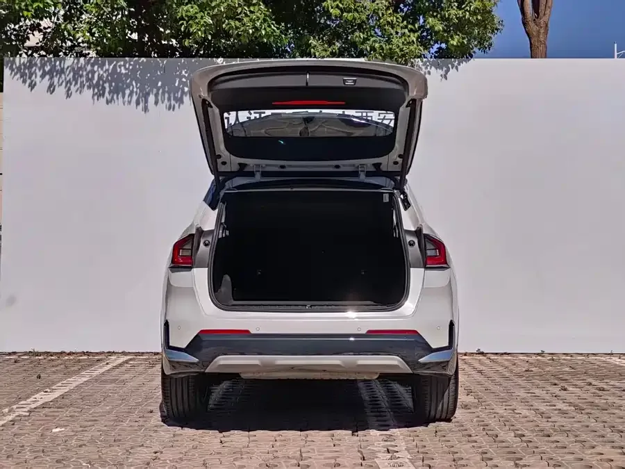 BMW X1 2023 sDrive20Li X Design Package 2023 — миниатюра 2