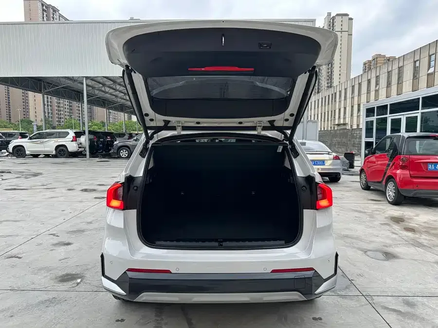 BMW X1 2023 sDrive20Li X Design Package 2023 — миниатюра 5
