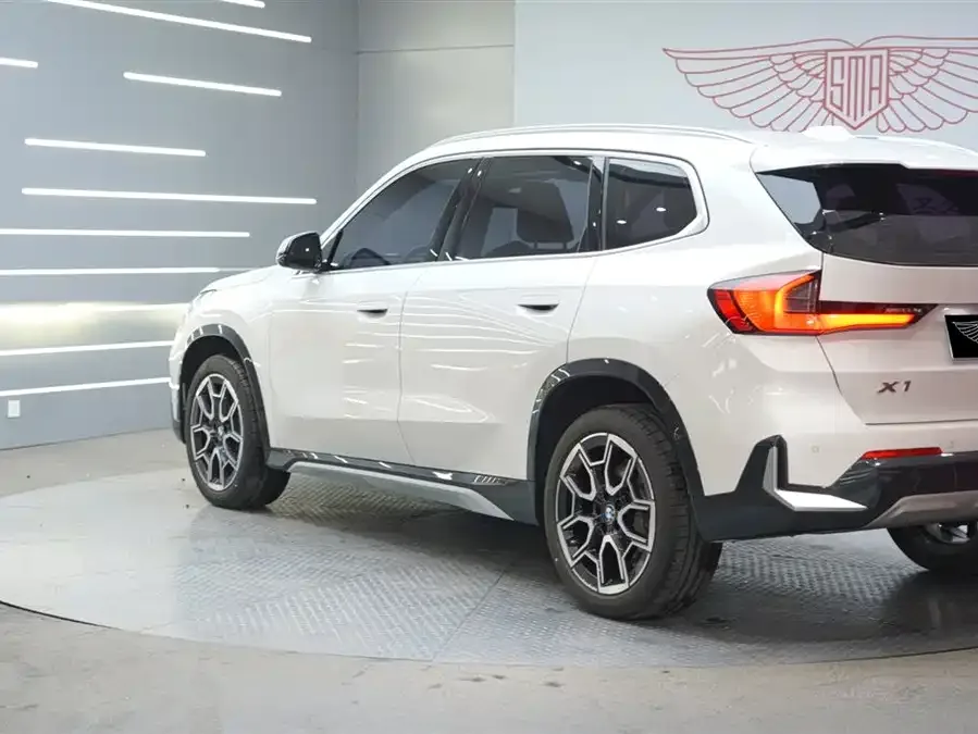 BMW X1 2024 sDrive25Li X Design Package 2024 — миниатюра 2
