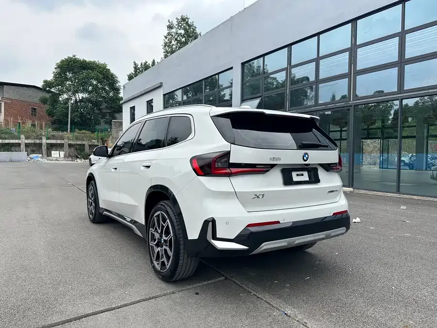 BMW X1 2024 sDrive25Li M Sport Package 2024 — миниатюра 3