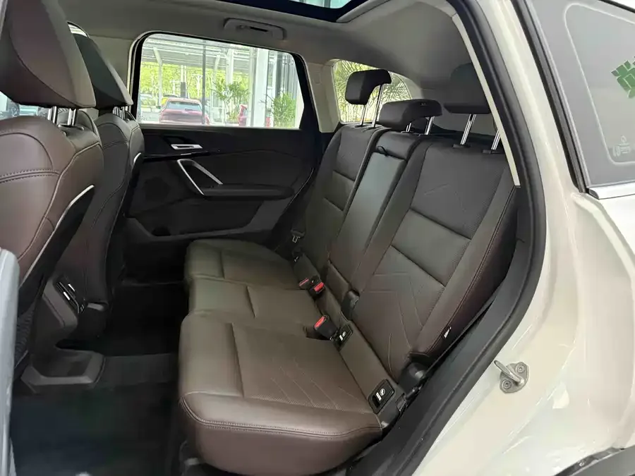 BMW X1 2024 sDrive20Li X Design Package 2024 — миниатюра 4