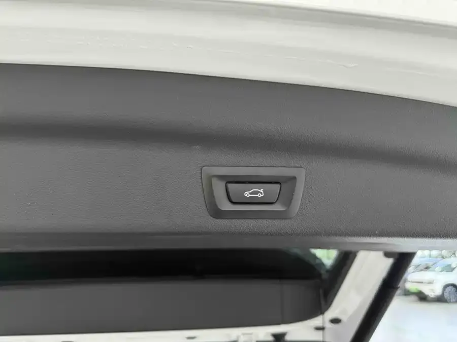 BMW X1 2024 sDrive20Li X Design Package 2024 — миниатюра 5