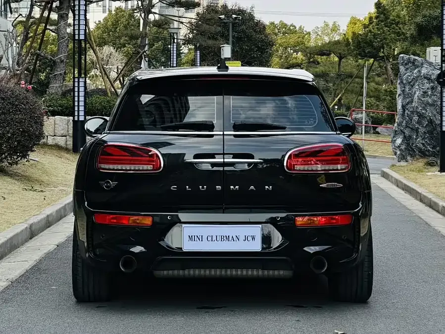 MINI JCW CLUBMAN MINI JCW CLUBMAN 2022 2.0T JOHN COOPER WORKS ALL-IN 2022 — миниатюра 2