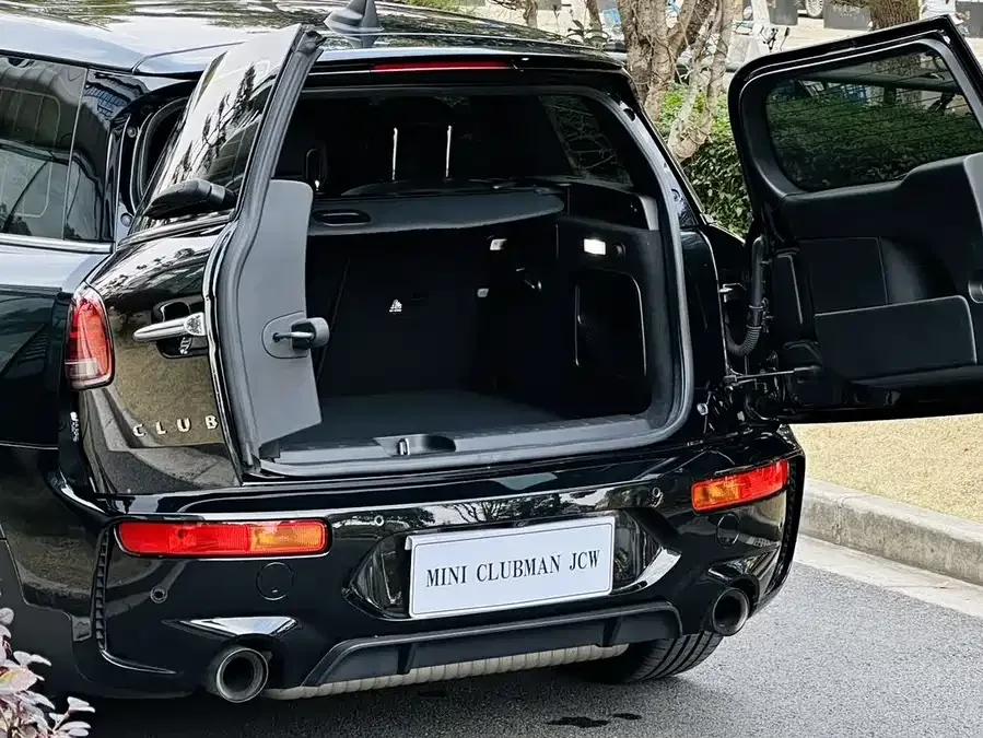 MINI JCW CLUBMAN MINI JCW CLUBMAN 2022 2.0T JOHN COOPER WORKS ALL-IN 2022 — миниатюра 3