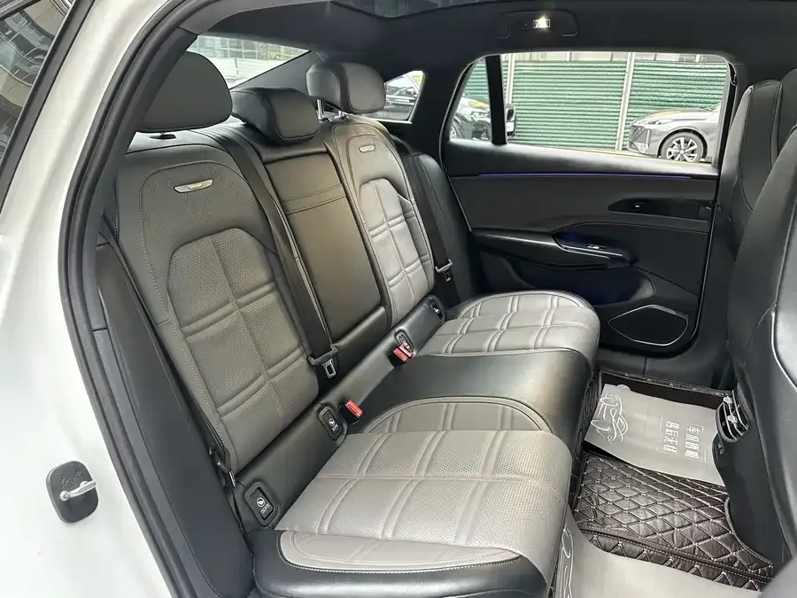 Hongqi EH7 Hongqi EH7 2024 820 Pro Honor Edition 2025 — миниатюра 3