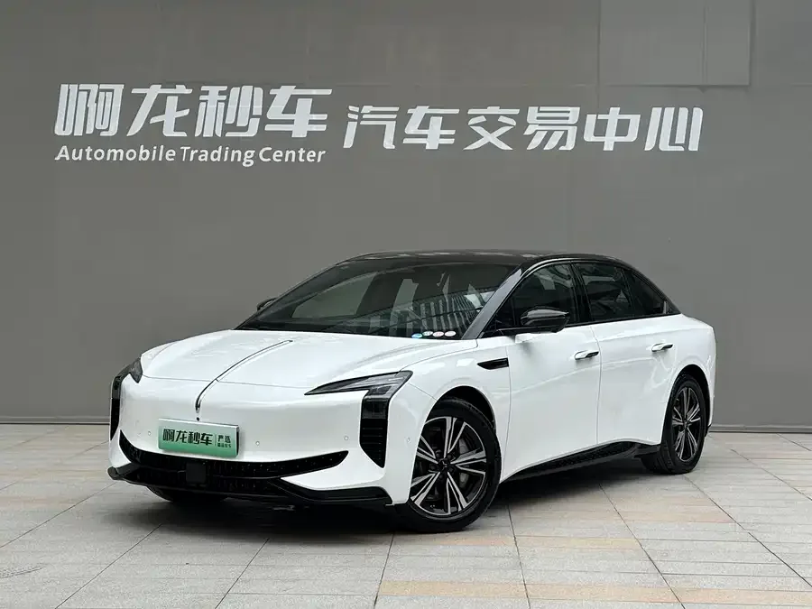 Hongqi EH7 2025